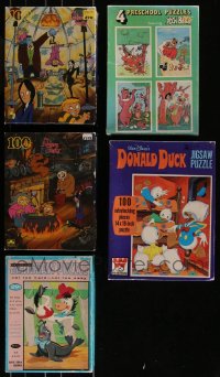 7s0207 LOT OF 5 JIGSAW PUZZLES 1960s-1990s Addams Family, Yogi Bear, Donald Duck, Quick Draw McGraw