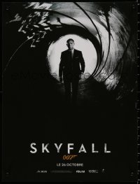 7t0351 SKYFALL teaser French 16x21 2012 Daniel Craig as Bond standing in classic gun barrel!