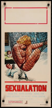 7t1068 SEXUALATION Italian locandina 1968 Avelli art of man photographing woman trapped in net!