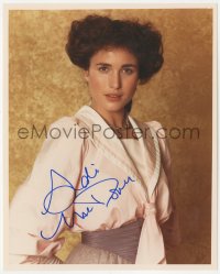 7w0831 ANDIE MACDOWELL signed color 8x10 REPRO still 2000s waist-high portrait of the pretty actress!