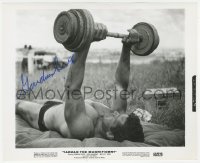 7w0924 GORDON SCOTT signed 8x10 REPRO still 1980s lifting weights between scenes filming Tarzan!