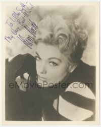7w0976 KIM NOVAK signed deluxe 8x10 REPRO still 1980s great close portrait of the sexy blonde star!