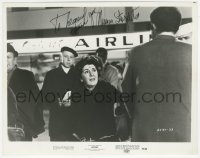 7w0458 MAUREEN STAPLETON signed 8x10.25 still 1970 nominated for Best Supporting Actress in Airport!