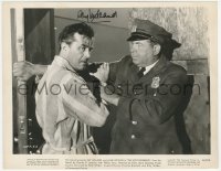 7w0473 RAY MILLAND signed 8x10.25 still 1945 as an alcoholic with policeman in The Lost Weekend!