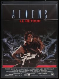 7y0740 ALIENS French 1p 1986 James Cameron sequel, Sigourney Weaver as Ripley carrying Carrie Henn!