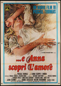 7y0373 DON'T CRY WITH YOUR MOUTH FULL Italian 2p 1975 different art of sexy blonde laying in hay!