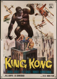 7y0423 KING KONG Italian 2p R1966 great art of giant ape & sexy Fay Wray on Empire State Building!