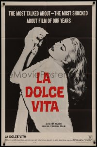 8d0218 LA DOLCE VITA 1sh 1961 Federico Fellini, close up of sexy Anita Ekberg with kitten!