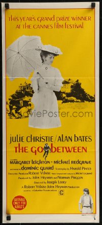 8f0274 GO BETWEEN Aust daybill 1971 art of Julie Christie with umbrella, directed by Joseph Losey