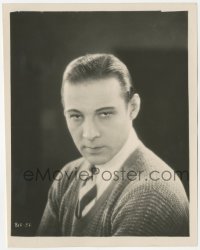8k0095 COBRA 8x10 still 1925 wonderful head & shoulder portrait of Rudolph Valentino!