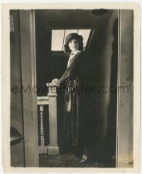8k0142 EVELYN NESBIT 8x10 still 1918 through doorway making The Woman Who Gave, lost film!