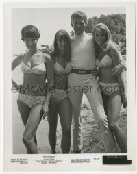 8k0214 IN LIKE FLINT 8x10.25 still 1967 James Coburn posing with three sexy ladies in bikinis!