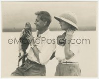 8k0232 JOHN BARRYMORE/DOLORES COSTELLO deluxe 7.75x9.75 still 1928 w/iguana on Galapagos Islands!
