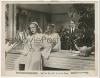 8k0242 LADY IN THE LAKE 8x10.25 still 1947 Robert Montgomery shown in mirror behind Audrey Totter!