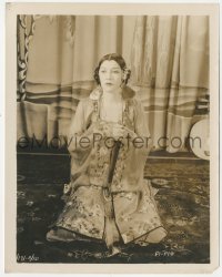 8k0254 LETTER 8x10.25 still 1929 great portrait of Lady Tsen Mei kneeling, W. Somerset Maugham!