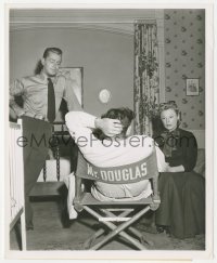8k0284 McCONNELL STORY candid 8.25x10 still 1955 Alan Ladd & June Allyson w/director Gordon Douglas!