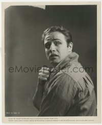 8k0323 ON THE WATERFRONT 8.25x10 still 1954 classic image of Marlon Brando used on one-sheet!