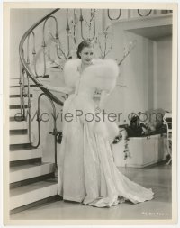 8k0366 ROBERTA 8x10.25 still 1935 full-length beautiful Irene Dunne wearing fur by stairs!