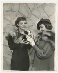 8k0385 SHE MARRIED HER BOSS candid 8x10.25 still 1935 Colbert & stand-in w/puppy by Ray Jones!