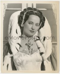 8k0398 SONG TO REMEMBER 8.25x10 still 1945 Merle Oberon in glamorous fur cape & pearl necklace!