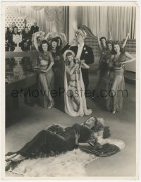 8m0241 DU BARRY WAS A LADY deluxe 10x13 still 1943 Red Skelton feigns indifference by Rogers & girls!