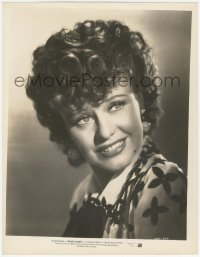 8m0295 ROXIE HART 11x14.25 still 1942 head & shoulders portrait of Ginger Rogers from Chicago!