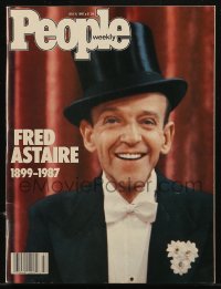 8m0582 PEOPLE MAGAZINE magazine July 6, 1987 issue dedicated to Fred Astaire after his passing!