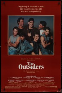 8p1091 OUTSIDERS 1sh 1982 Coppola, S.E. Hinton, Howell, Dillon, Macchio & cast, no border design!