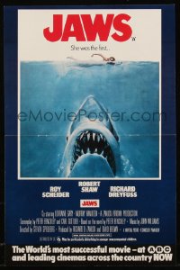 8p0243 JAWS English trade ad 1975 classic man-eating shark attacking swimmer art by Roger Kastel!