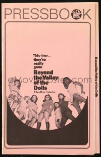 8r0522 BEYOND THE VALLEY OF THE DOLLS pressbook 1970 Russ Meyer's girls who are old at twenty!