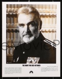 8r0038 HUNT FOR RED OCTOBER presskit w/ 17 stills 1990 Sean Connery, Alec Baldwin, Scott Glenn