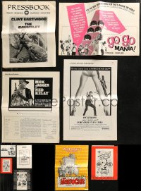 8s0094 LOT OF 10 UNCUT PRESSBOOKS 1960s-1980s advertising a variety of different movies!