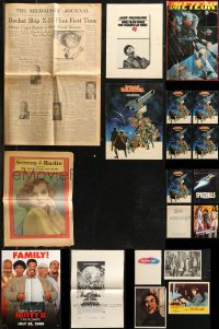 8s0300 LOT OF 23 MISCELLANEOUS ITEMS 1930s-2000s a variety of cool movie images & more!