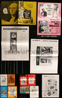 8s0082 LOT OF 17 UNCUT PRESSBOOKS 1960s-1970s advertising a variety of different movies!