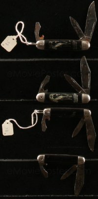 8s0631 LOT OF 2 HOPALONG CASSIDY POCKET KNIVES 1950s each has two blades and a can opener!