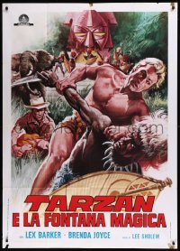 8t0613 TARZAN'S MAGIC FOUNTAIN Italian 1p R1970s different art of Lex Barker attacking native man!