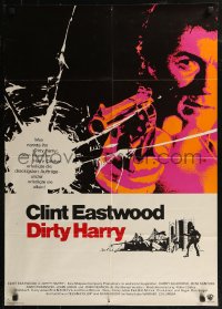 8w0208 DIRTY HARRY German 1971 great c/u of Clint Eastwood pointing gun, Don Siegel crime classic!