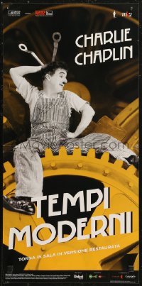 8x0923 MODERN TIMES Italian locandina R2014 best different image of Charlie Chaplin and many gears!