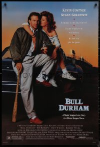 8y0889 BULL DURHAM 1sh 1988 great image of baseball player Kevin Costner & sexy Susan Sarandon!