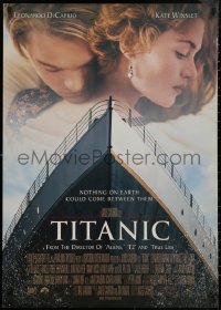8y0326 TITANIC 25x36 commercial poster 1997 Leonardo DiCaprio & Kate Winslet over ship!