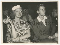 8z0087 BETTE DAVIS 6x8 news photo 1936 w/ brother-in-law, suspended for demanding salary increase!