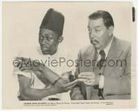 8z0151 CHARLIE CHAN IN EGYPT 8x10 still 1935 Warner Oland gets a clue from Stepin Fetchit!