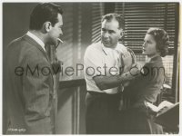 8z0177 COUNTRY GIRL candid 7.25x9.5 still 1954 director tells Holden to embrace Grace Kelly savagely!