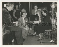 8z0184 CROSSROADS candid deluxe 8x10 still 1942 director tells Lamarr how he wants her to emote!