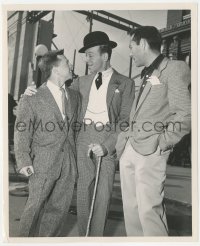 8z0219 EASTER PARADE candid 8.25x10 still 1948 Mickey Rooney visits Fred Astaire & director Walters!