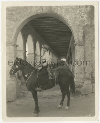 8z0242 FOUR HORSEMEN OF THE APOCALYPSE 8.25x10 still 1921 profile portrait of Valentino on horse!