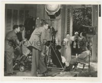 8z0270 GOIN' TO TOWN candid 8.25x10 still 1935 director films Mae West & horse trainer Tito Coral!