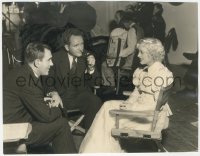 8z0290 HEARTS DIVIDED candid 7.5x9.5 still 1936 Pat O'Brien visits Marion Davies & Frank Borzage!