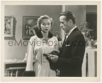 8z0307 IN A LONELY PLACE 8x10 still 1950 Humphrey Bogart comforting Gloria Grahame, Nicholas Ray!