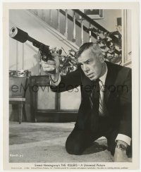 8z0343 KILLERS 8.25x10 still 1964 great intense close up of killer Lee Marvin pointing his gun!